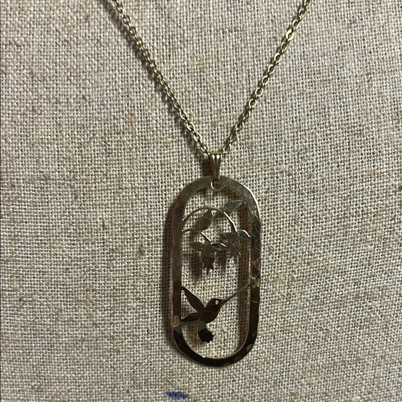 Vintage Wild Bryde Hummingbird Gold Tone Pendant necklace - signed - Picture 1 of 3